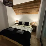 Tam Gdzie Rosna Poziomki